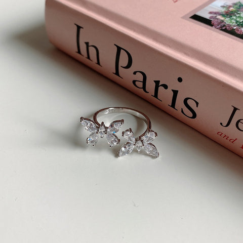 BUTTERFLY EFFECT RING